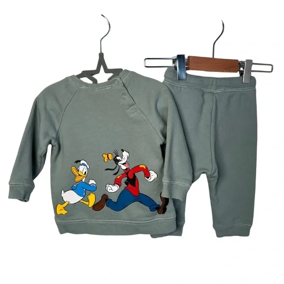 H&M Mickey Mouse & Friends Green Sweatshirt and Pants Set 6-9 Months Baby - Picture 2 of 6